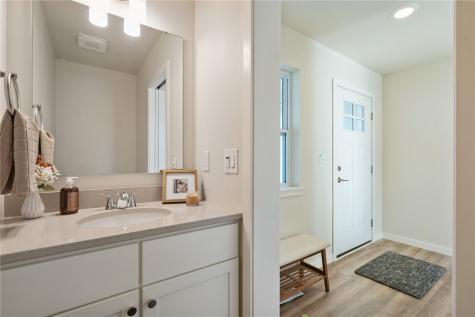 7106 Waterview Drive Cedar Rapids IA 52404