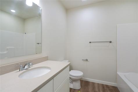 7106 Waterview Drive Cedar Rapids IA 52404