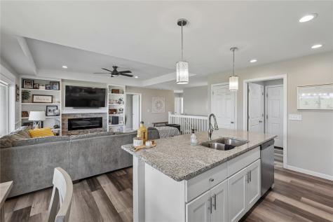 831 Heartland Court Fairfax IA 52228
