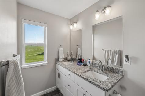 831 Heartland Court Fairfax IA 52228