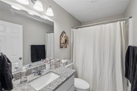831 Heartland Court Fairfax IA 52228