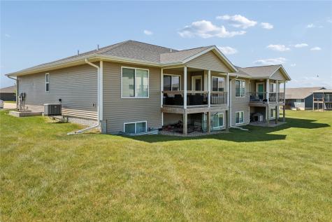 831 Heartland Court Fairfax IA 52228