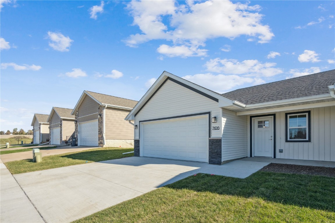 7104 Waterview Drive SW Cedar Rapids IA 52404