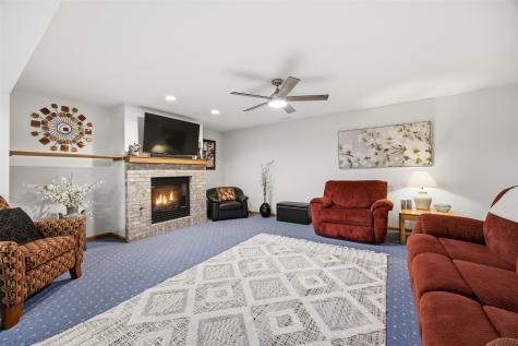 1528 Bilgarie Court NE Cedar Rapids IA 52402