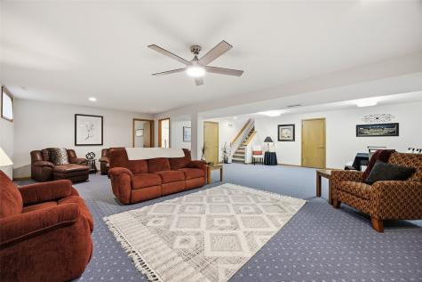 1528 Bilgarie Court NE Cedar Rapids IA 52402