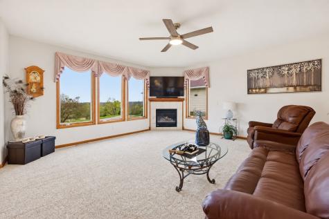1528 Bilgarie Court NE Cedar Rapids IA 52402