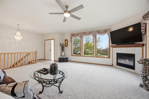 1528 Bilgarie Court NE Cedar Rapids IA 52402