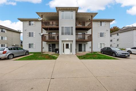 515 Kimberlite Street Tiffin IA 52340