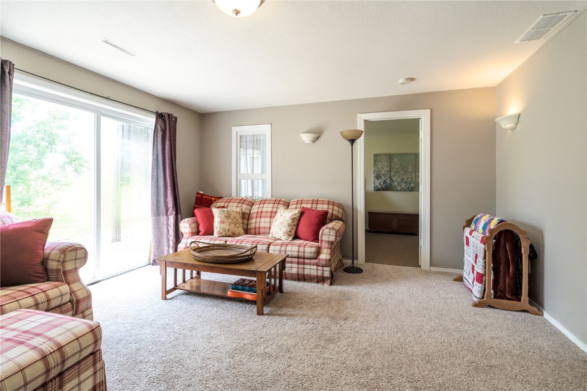 5033 Foxtail Court Marion IA 52302