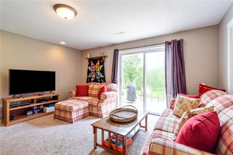 5033 Foxtail Court Marion IA 52302