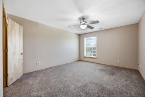 1364 Nicholas Lane North Liberty IA 52317
