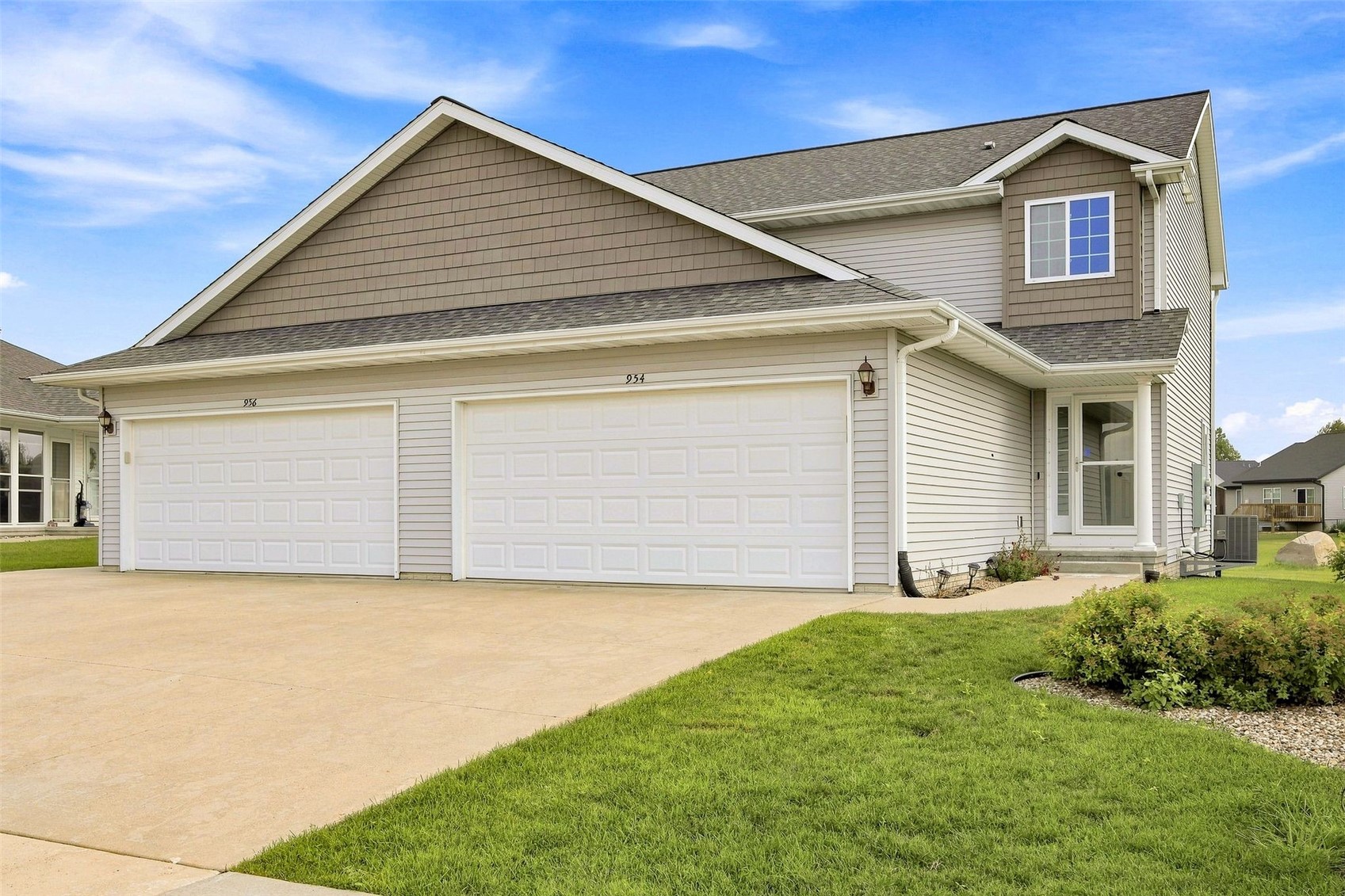 954 Acacia Drive NE Cedar Rapids IA 52402