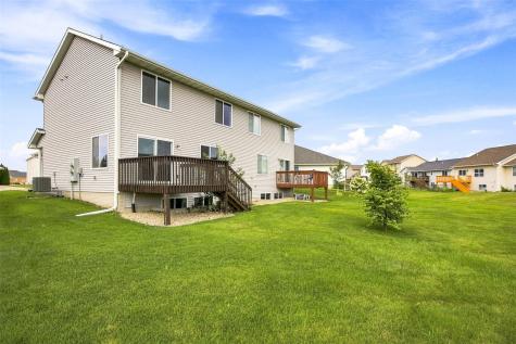 954 Acacia Drive NE Cedar Rapids IA 52402