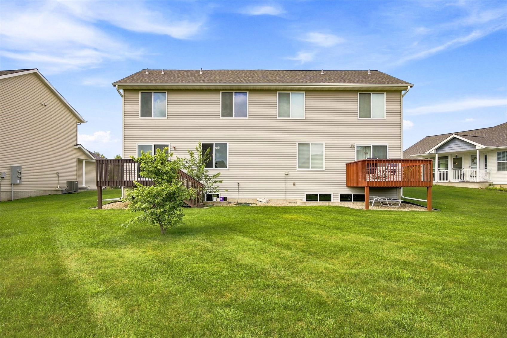 954 Acacia Drive NE Cedar Rapids IA 52402
