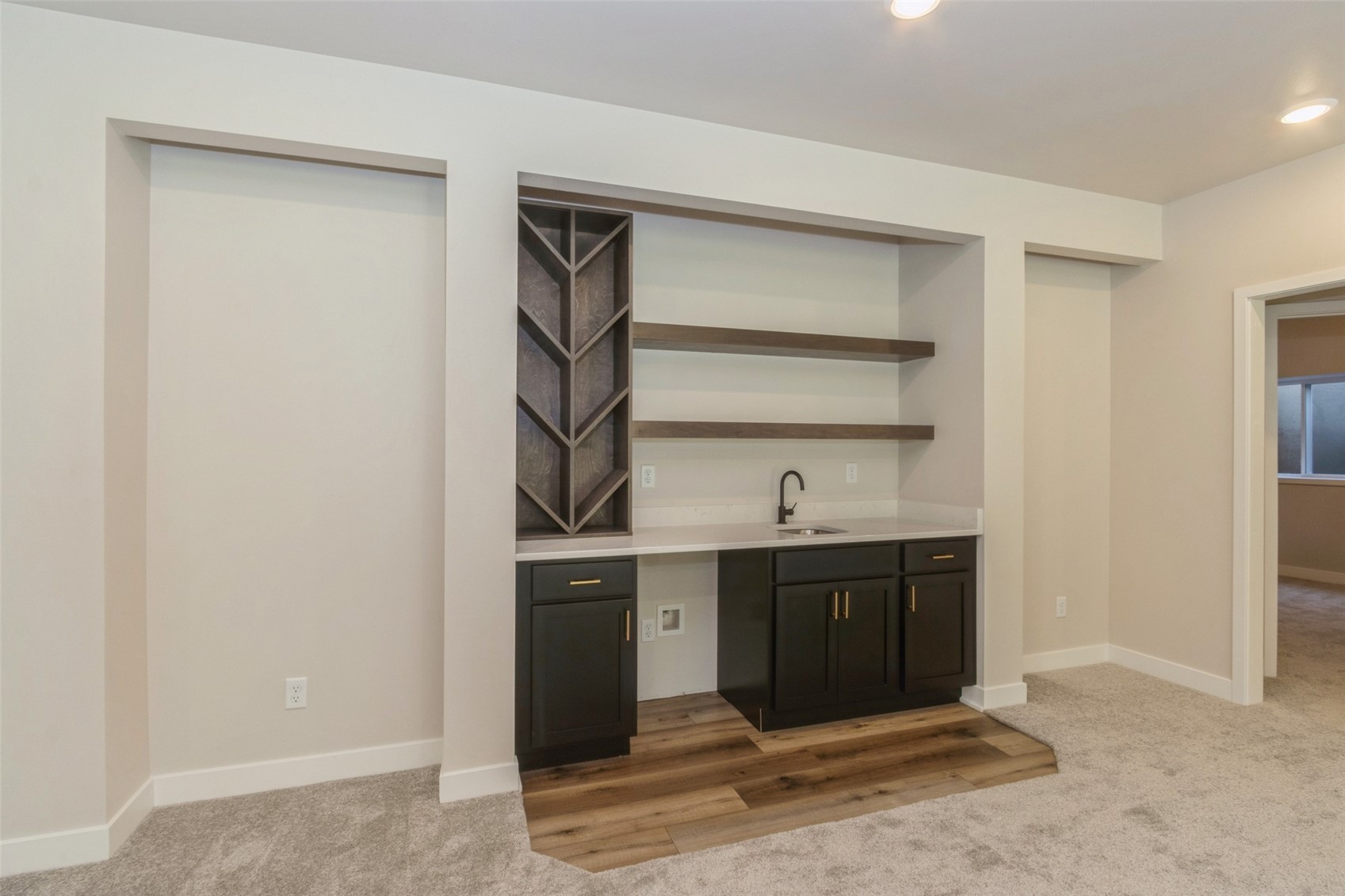 1046 Highland Trail Solon IA 52333