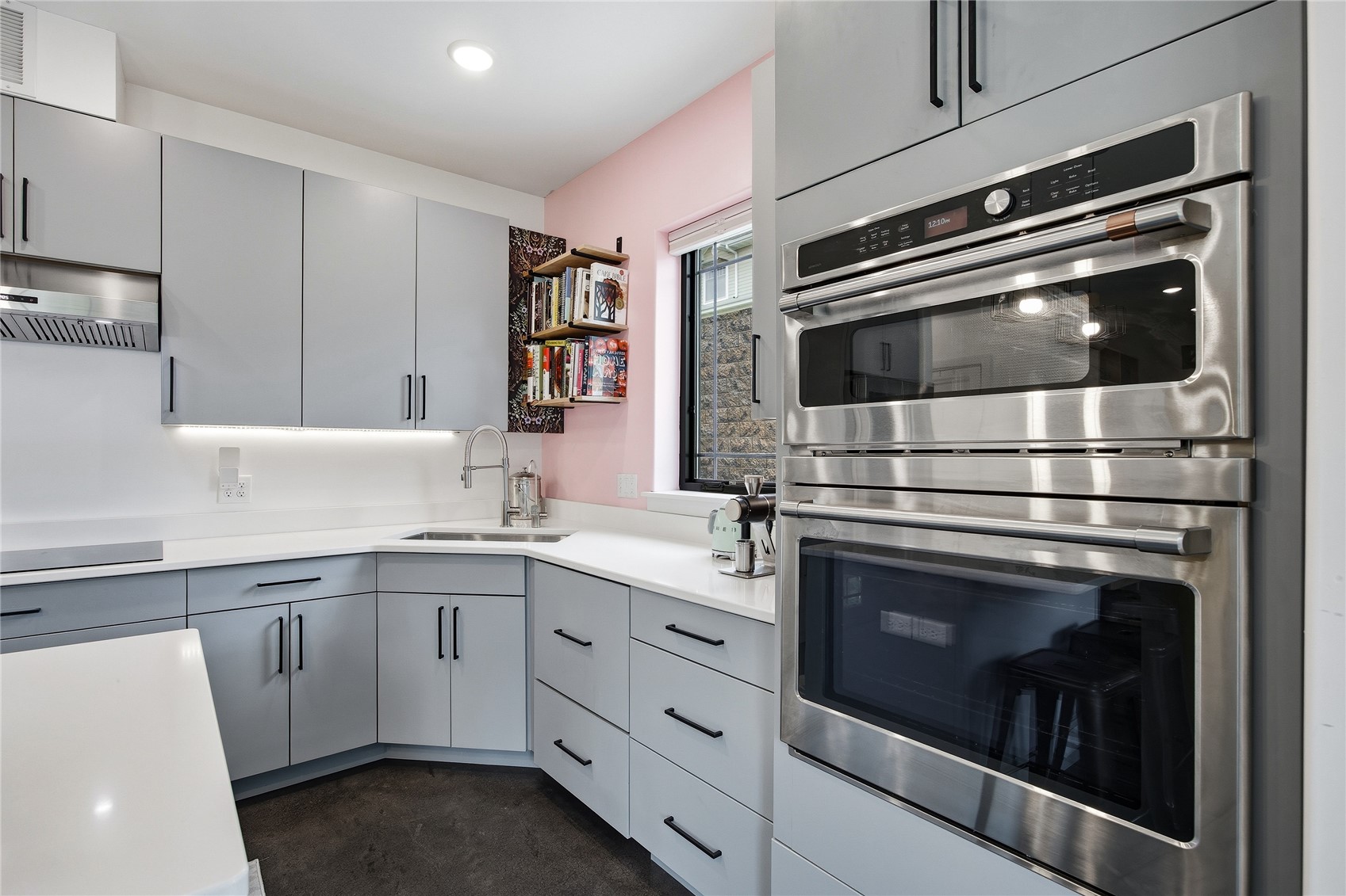 156 Prairie Hill Lane Iowa City IA 52246