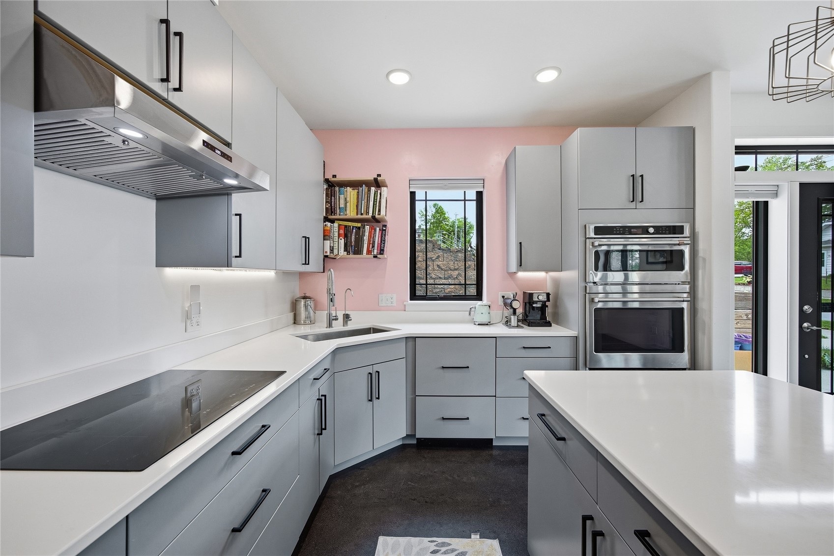 156 Prairie Hill Lane Iowa City IA 52246