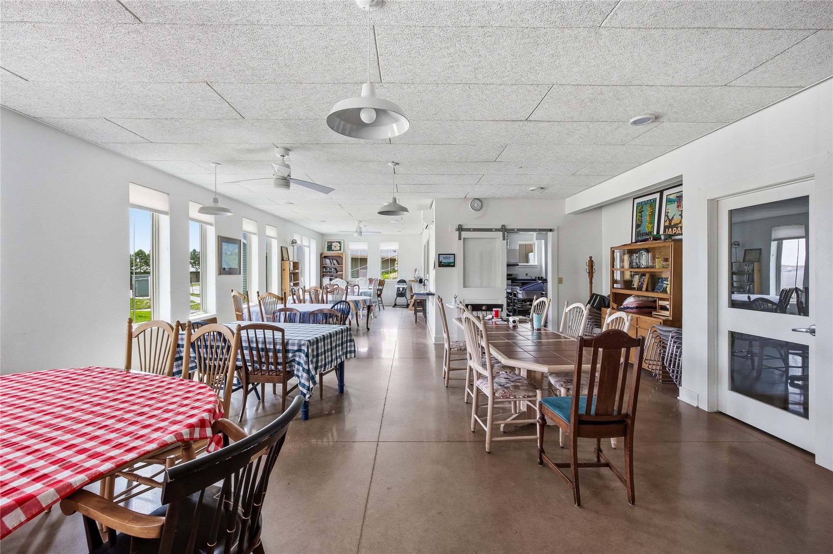 156 Prairie Hill Lane Iowa City IA 52246