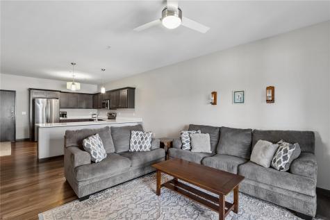 2869 Spring Rose Circle Coralville IA 52241