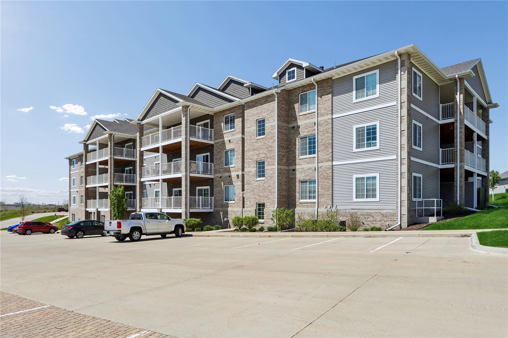 2869 Spring Rose Circle Coralville IA 52241