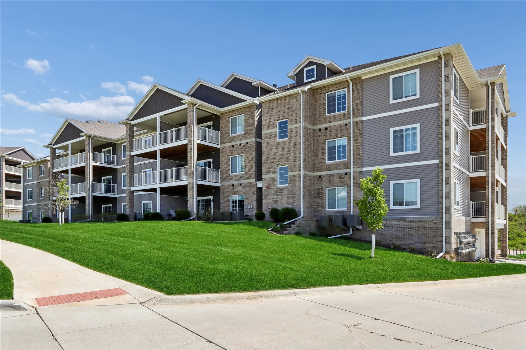 2869 Spring Rose Circle Coralville IA 52241