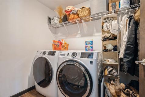 2867 Spring Rose Circle Coralville IA 52241
