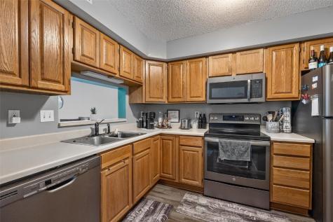 951 Grand Avenue Court Marion IA 52302