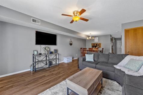 951 Grand Avenue Court Marion IA 52302