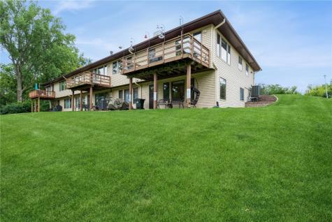1579 Matterhorn Drive NE Cedar Rapids IA 52402