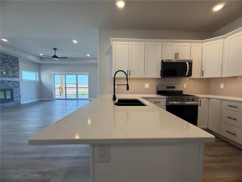 1270 Berkshire Lane North Liberty IA 52317