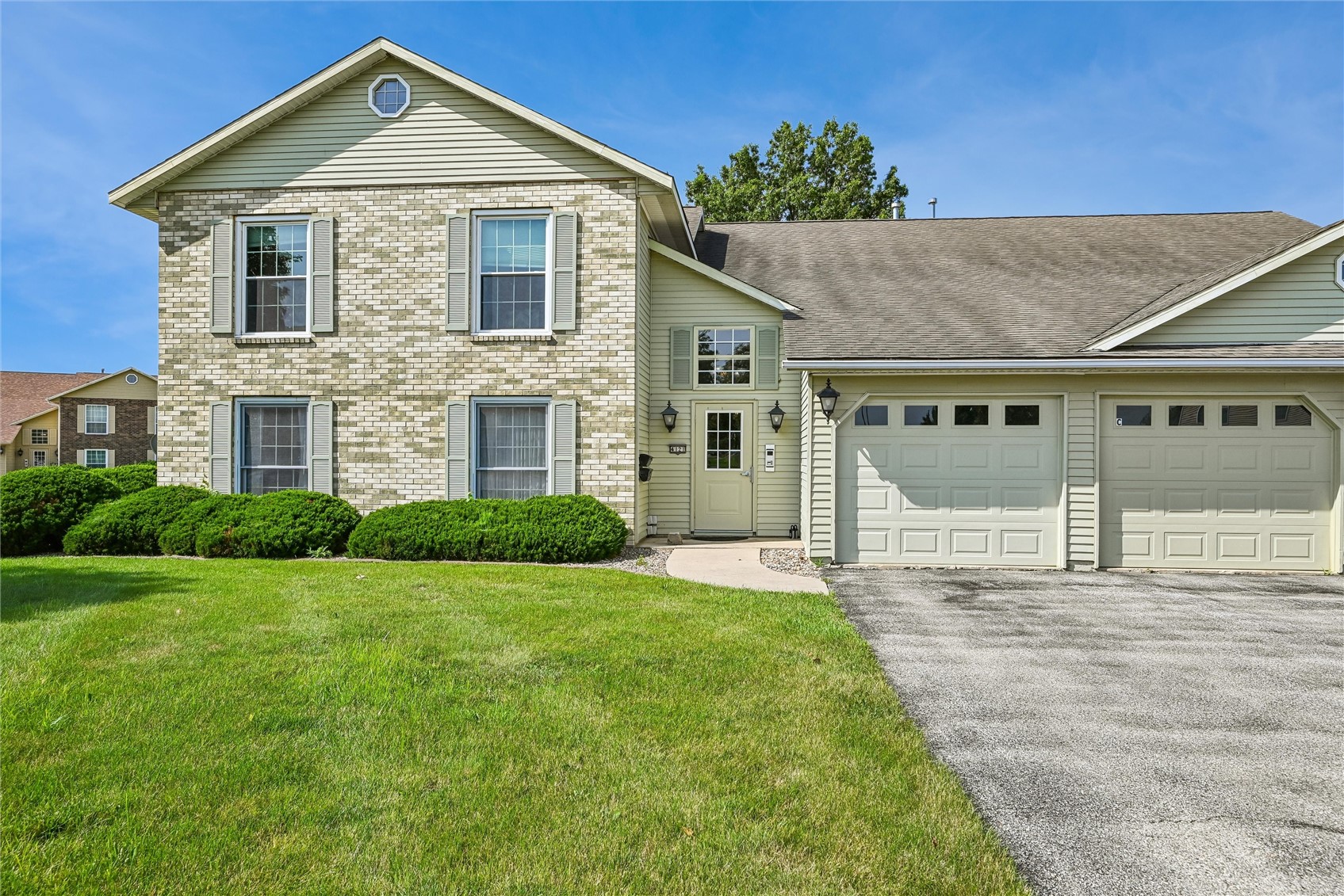 4121 Lexington Drive NE Cedar Rapids IA 52402