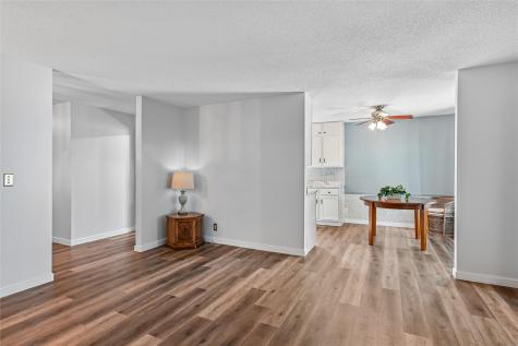 4121 Lexington Drive NE Cedar Rapids IA 52402