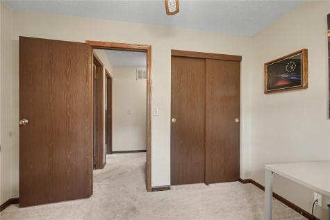 4117 Lexington Court NE Cedar Rapids IA 52402