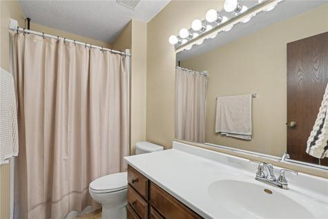 4117 Lexington Court NE Cedar Rapids IA 52402