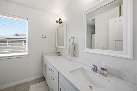 1237 Ronald Way North Liberty IA 52317