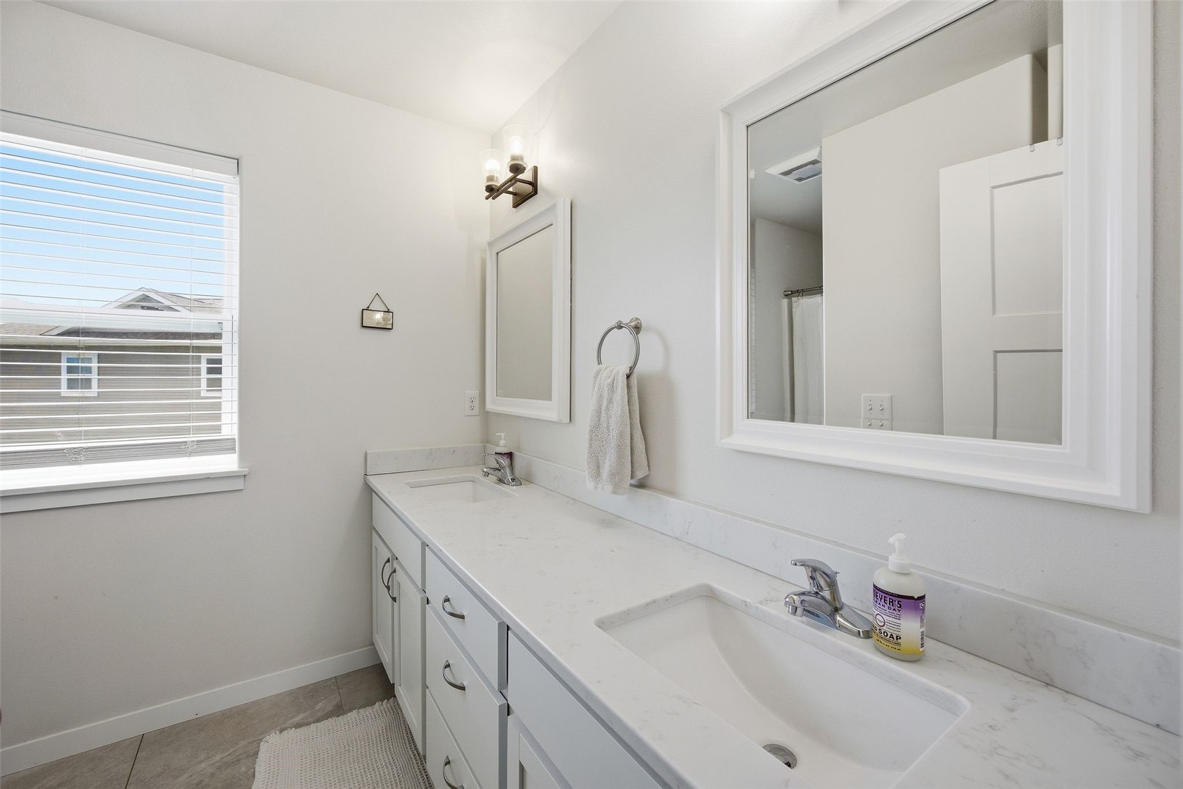 1237 Ronald Way North Liberty IA 52317