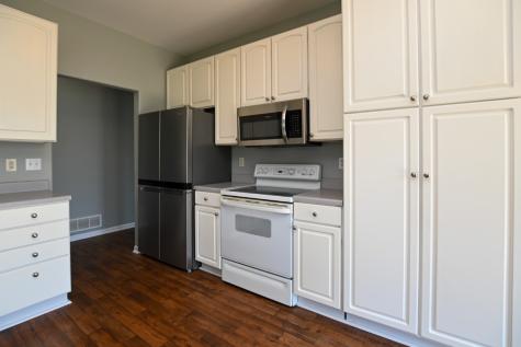 1325 Tower Lane NE Cedar Rapids IA 52402
