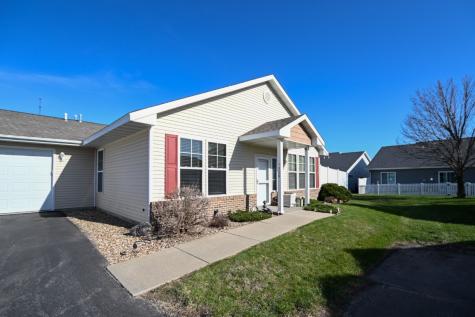 1325 Tower Lane NE Cedar Rapids IA 52402