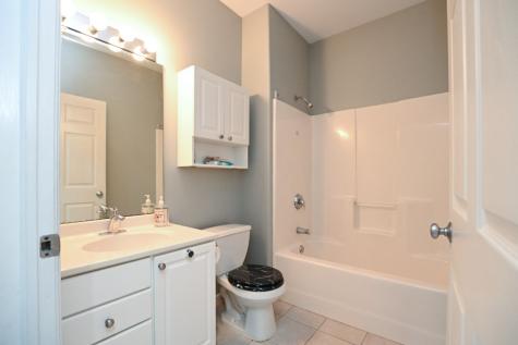 1325 Tower Lane NE Cedar Rapids IA 52402