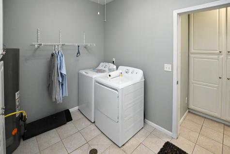 1325 Tower Lane NE Cedar Rapids IA 52402