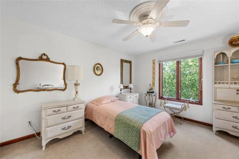 190 Cottage Grove Avenue SE Cedar Rapids IA 52403