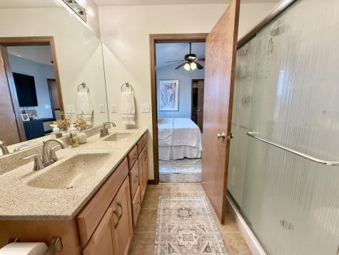 3505 Vaughn Lane Marion IA 52302