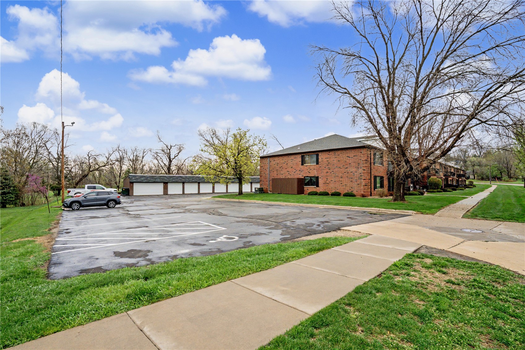 428 29th Street Drive SE Cedar Rapids IA 53403