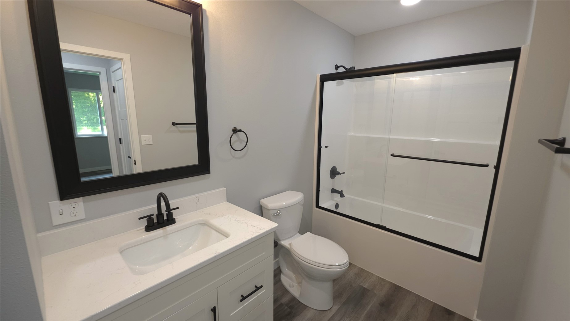 1411 13th Avenue Belle Plaine IA 52208