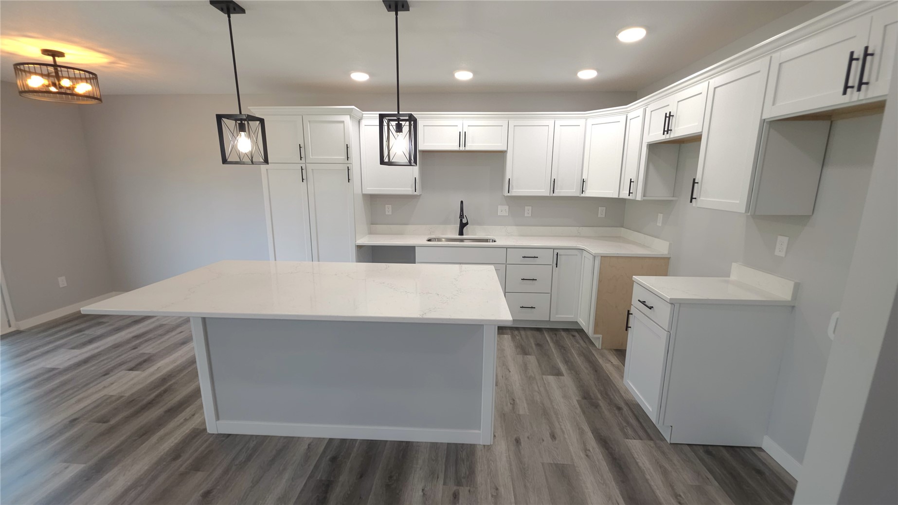 1411 13th Avenue Belle Plaine IA 52208