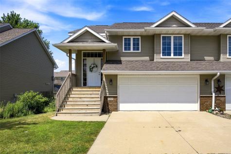 137 S Park Ridge Road North Liberty IA 52317