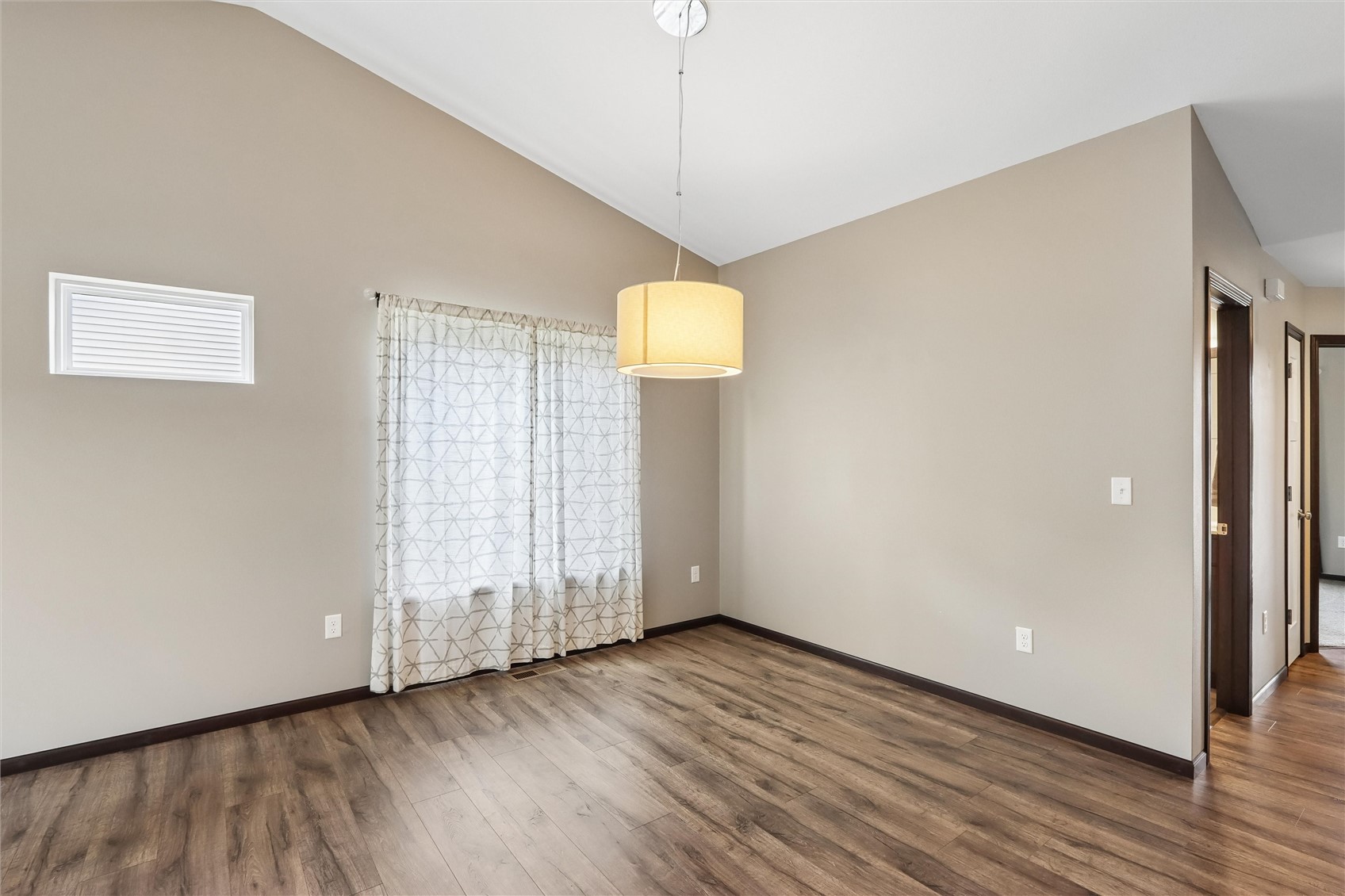 3000 Sunflower Street Ely IA 52227