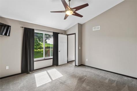 3000 Sunflower Street Ely IA 52227