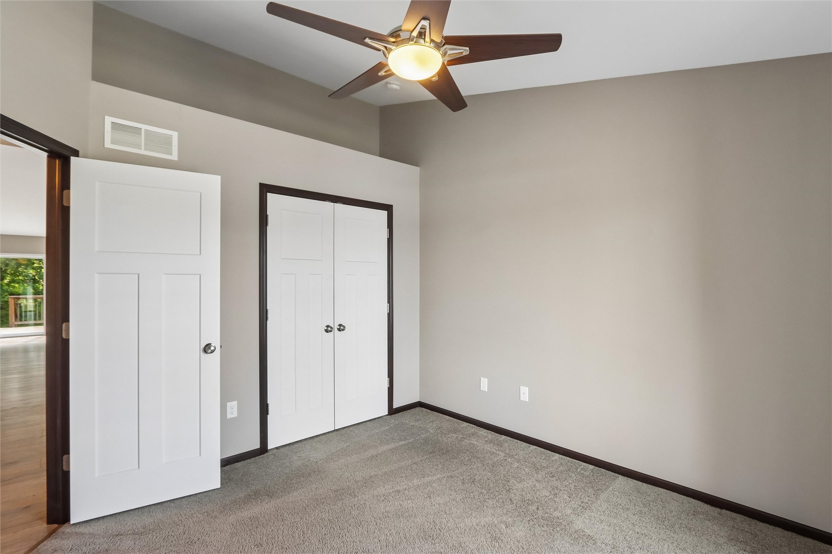 3000 Sunflower Street Ely IA 52227