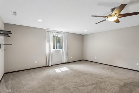 3000 Sunflower Street Ely IA 52227